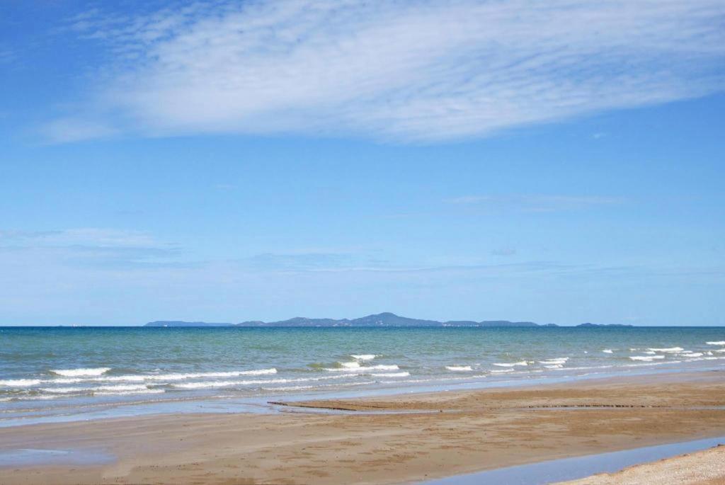 Sea Falcon On The Water Na Chom Thian Exterior foto
